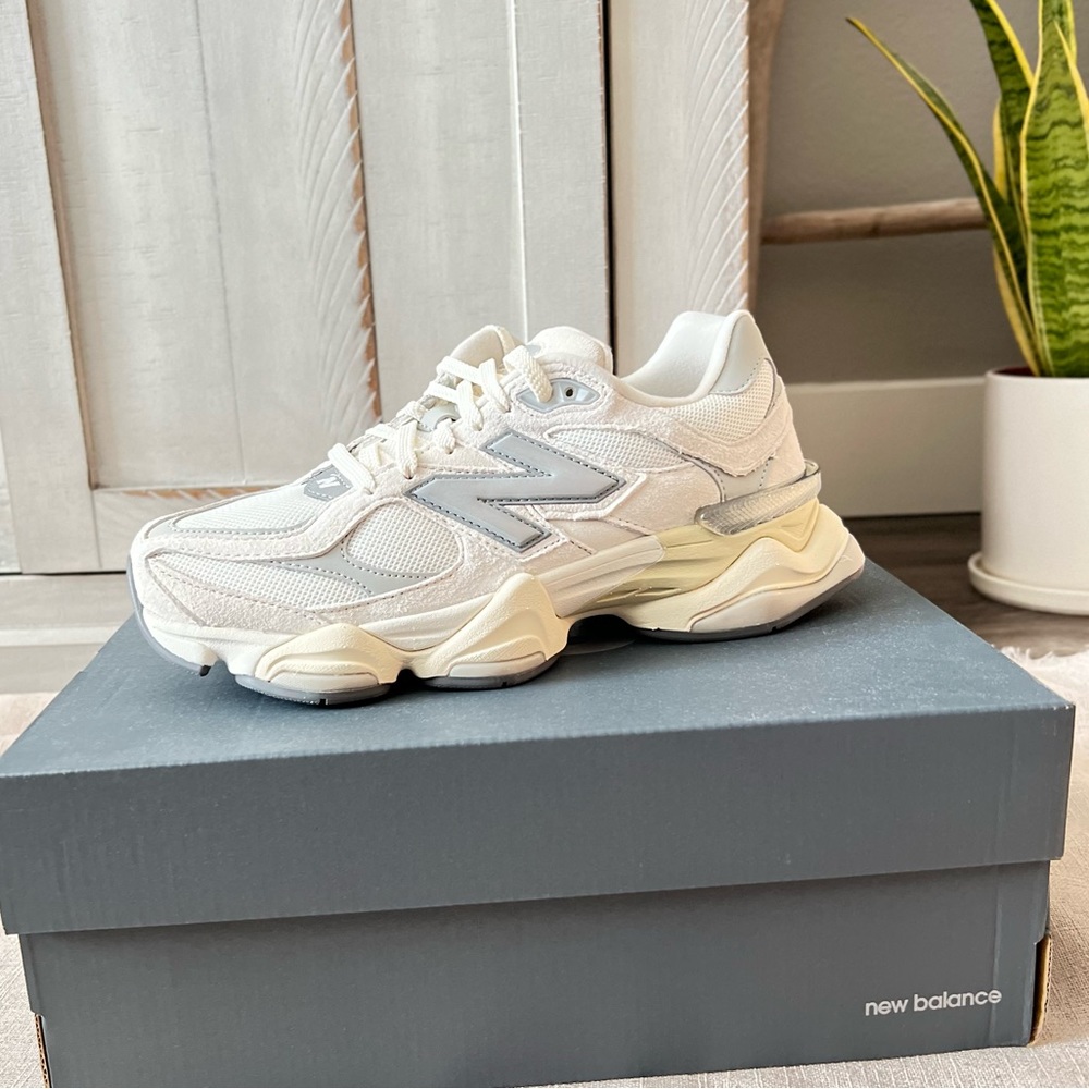 COPY - New Balance 9060